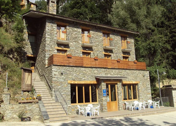 Hostal Les Roquetes